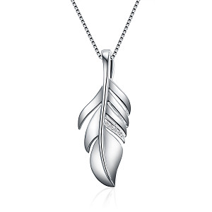 MODA DIAMOND PENDANT